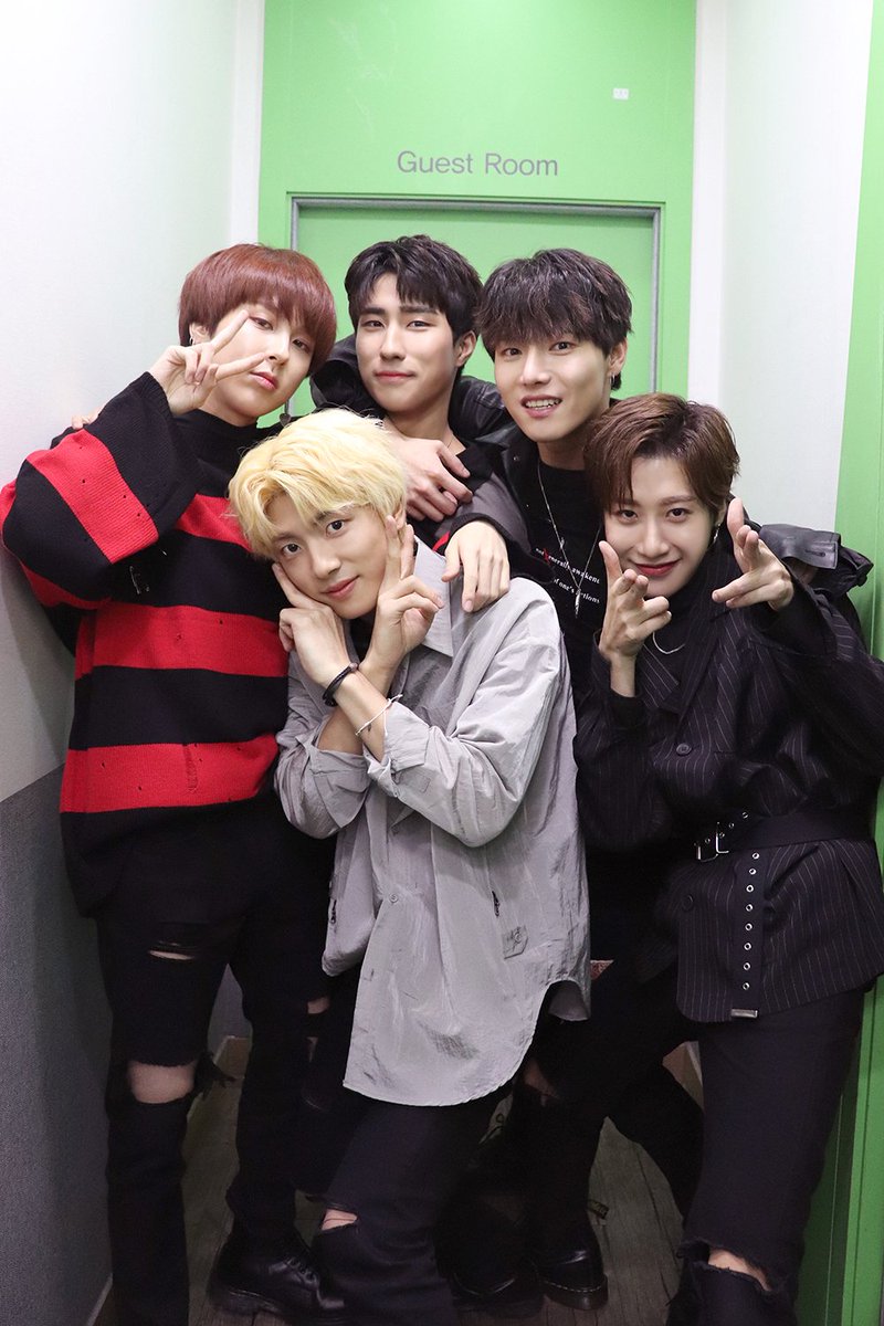 Find Onewe members (clickable) Quiz - By Donghun_ACE