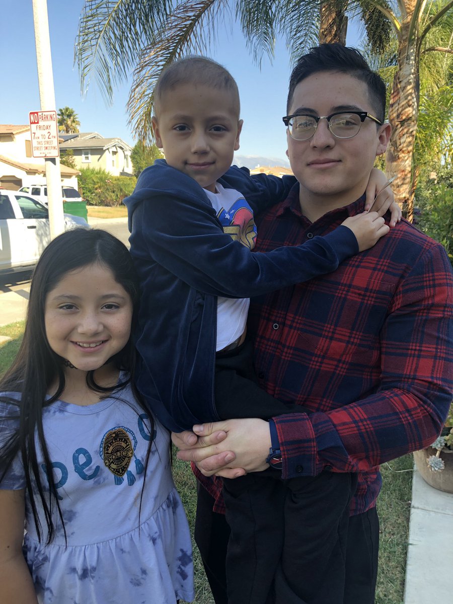 This is who we ZUMBA for!  🙌🏼 Join us! Operation Juice Box had the honor of dropping off Thanksgiving dinner to Naomi's family with Deputy Cornejo, Deputy Brooks, Deputy Mirabella and Sgt Roberts. That girl is a fighter! ⚡️ Join us Dec 4th to support Naomi!

#operationjuicebox