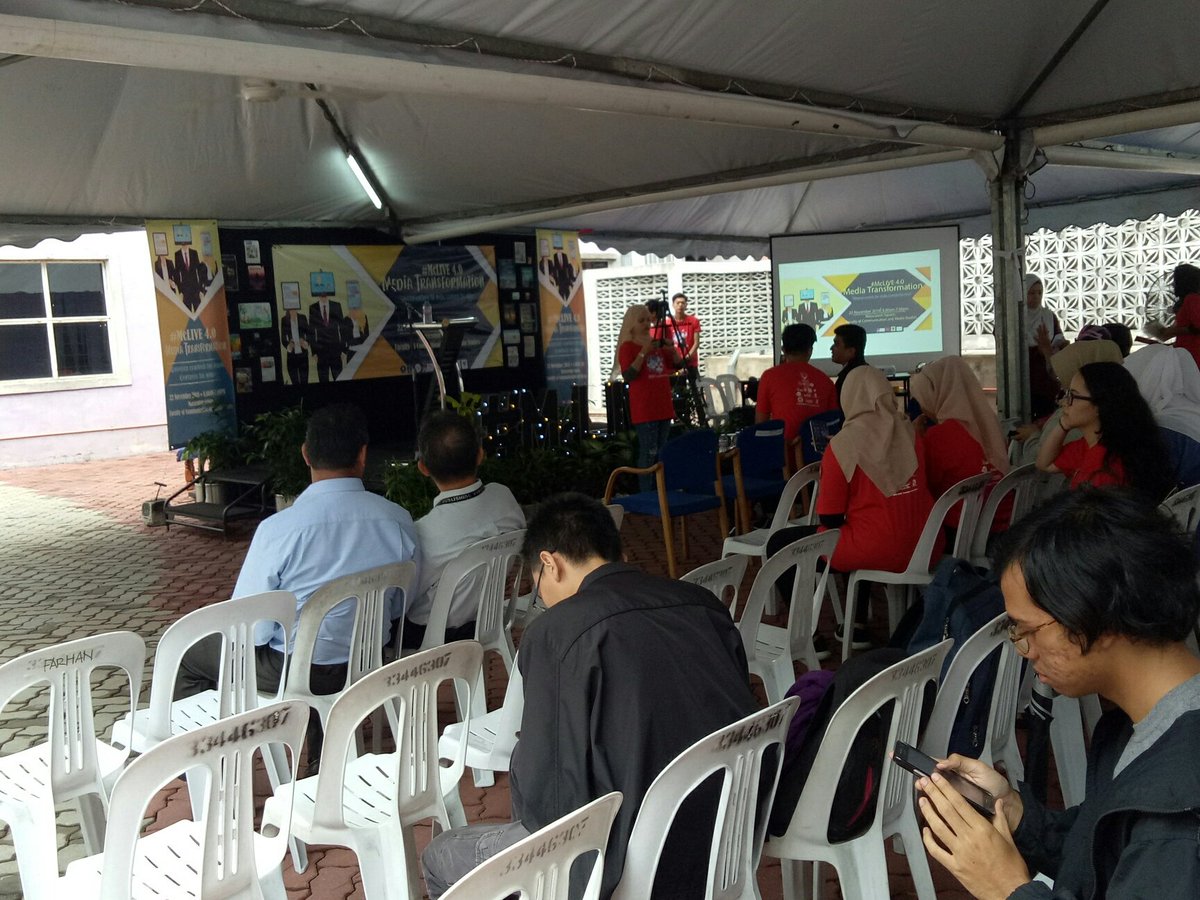 McLive 4.0 is happening.. Come and join us in Masscomm Square!