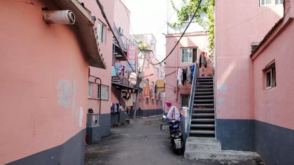 sensoroglobal's tweet image. More than 10,000 residents at the outskirts of Beijing can now enjoy a Smart Fire Protection System with #IoT. Want to know more? Check the details on our facebook page: 
facebook.com/notes/sensoro/…