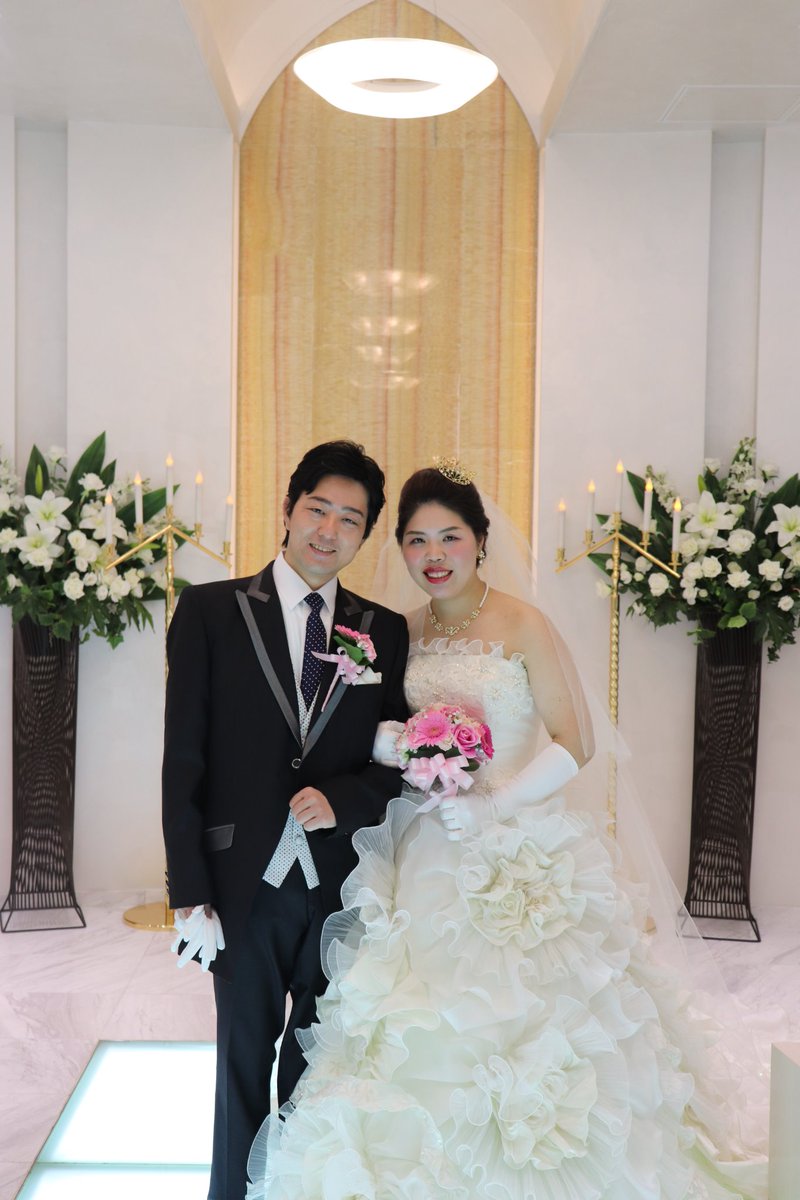 belebel_bridal's tweet image. 2018年11月22日いい夫婦の日!
本日のお客様です(^▽^)/
9月から打ち合わせが始まり、本日挙式本番を迎えられました!
挙式はお二人の思いが伝わり大変感動致しました。
お写真撮影では、
ピンクのドレスがとてもお似合いでした♡
二人がずっと幸せでいてくれますように。
#ウエディング #ワンコイン
