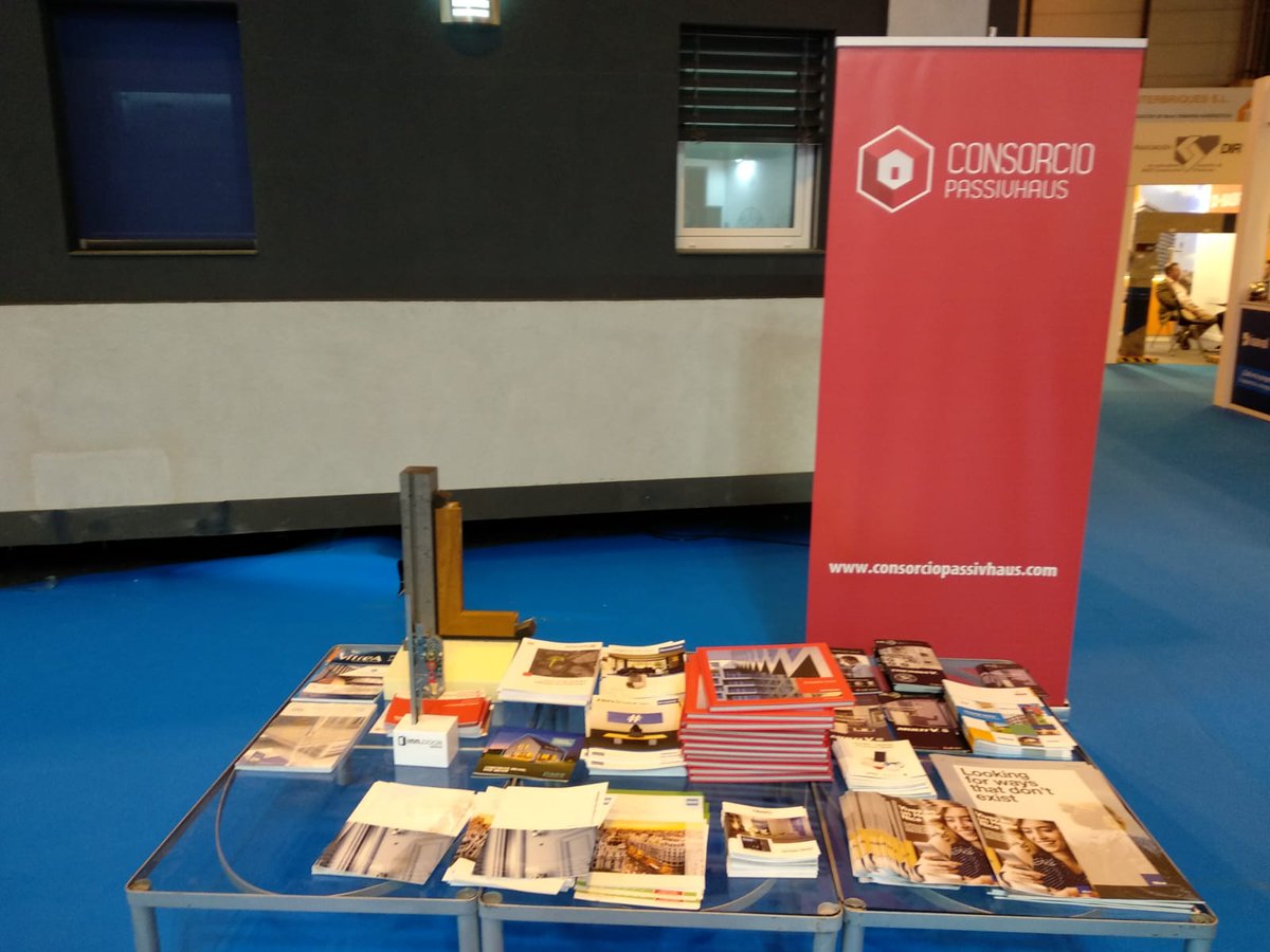 ConPassivHaus's tweet image. ¿Cuáles son los sobrecostes en una #casapasiva? nuestros visitantes en #epowerbuilding18 alucinaron...