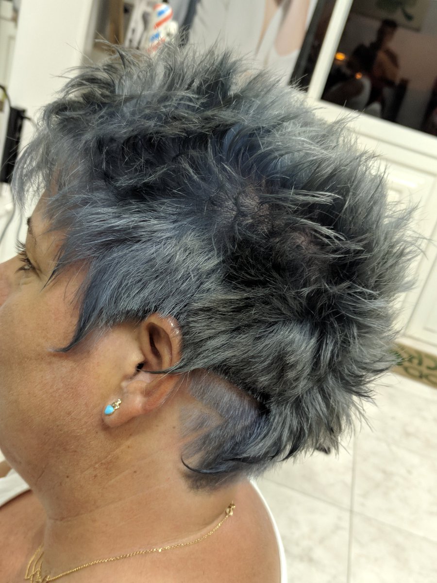 AzarPeluqueros's tweet photo. #azarpeluqueros #Hairstyle #SalermCosmetics #tenerife #Tacoronte https://t.co/ewEwiNBZf6