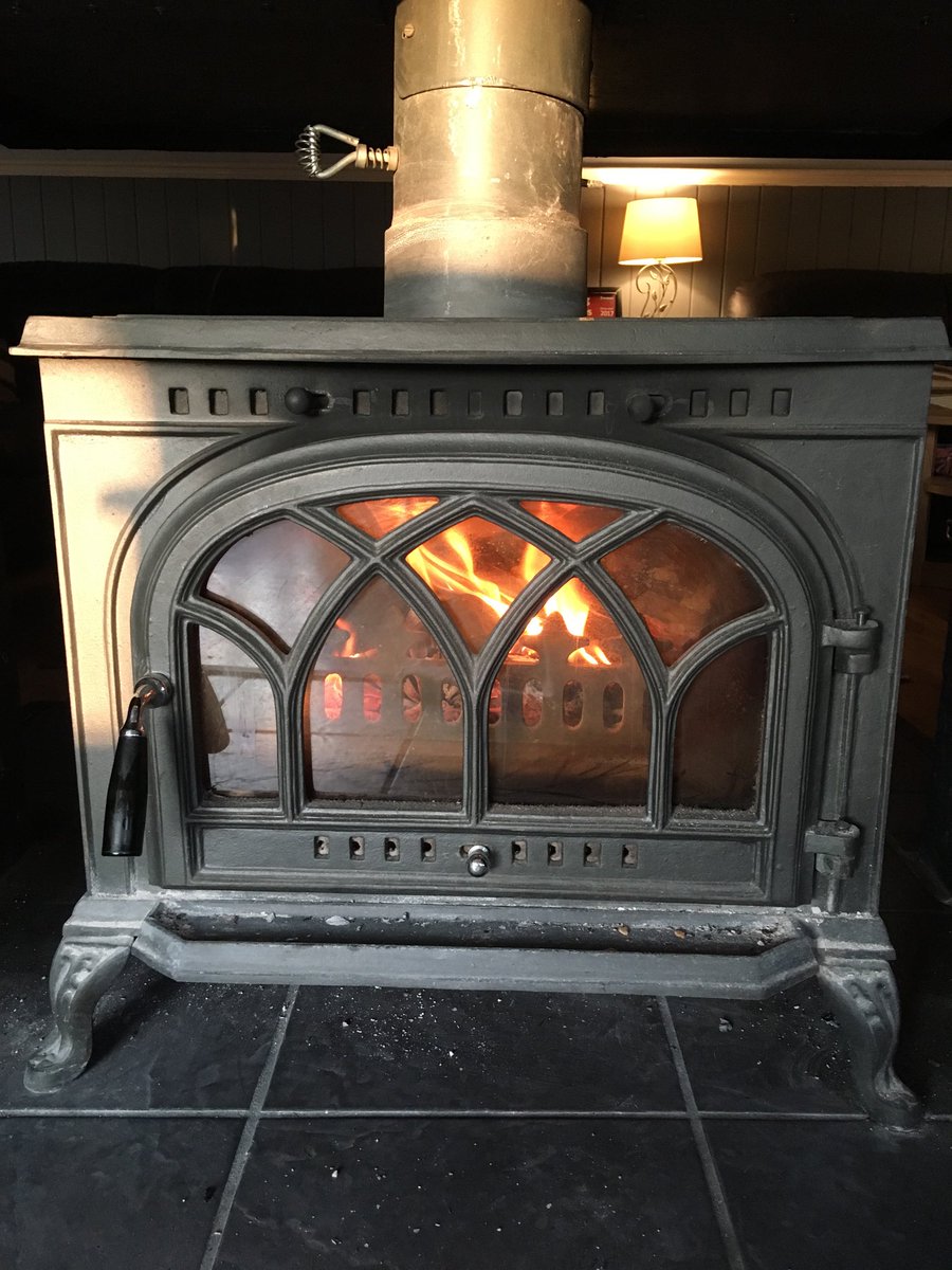 The fire is lit &amp; the pub is cosy warm this morning - enjoy a relaxed lunch with freshly prepared Soup &amp; Sandwiches #lovelocal #basingstoke #ukpubs