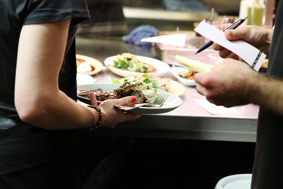 WBCfood's tweet photo. WBC - Nights
*
*
*
*
#nightsattherestaurant #cocktailtime #oysterbar #nzoysters #dineout #eatfresh #restaurant #supportlocal #alltheflavours #cocktails #wines #beers #hattedrestaurantnz #hospitality #eatout #workingkitchen #workingbar #owneroperated https://t.co/hZAZSvArdU