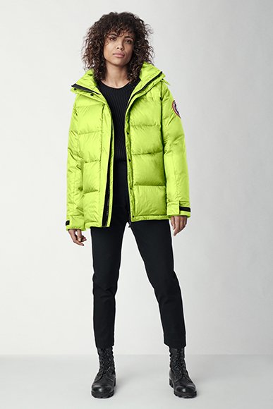 TheSource's tweet photo. The block ain't so hot right now.
Warm up in the new Canada Goose Approach Jacket when it launches on #BlackFriday in a range of neon colorways: https://t.co/OYGjBqFMAG #Approach18 https://t.co/2P5LqgcNhV