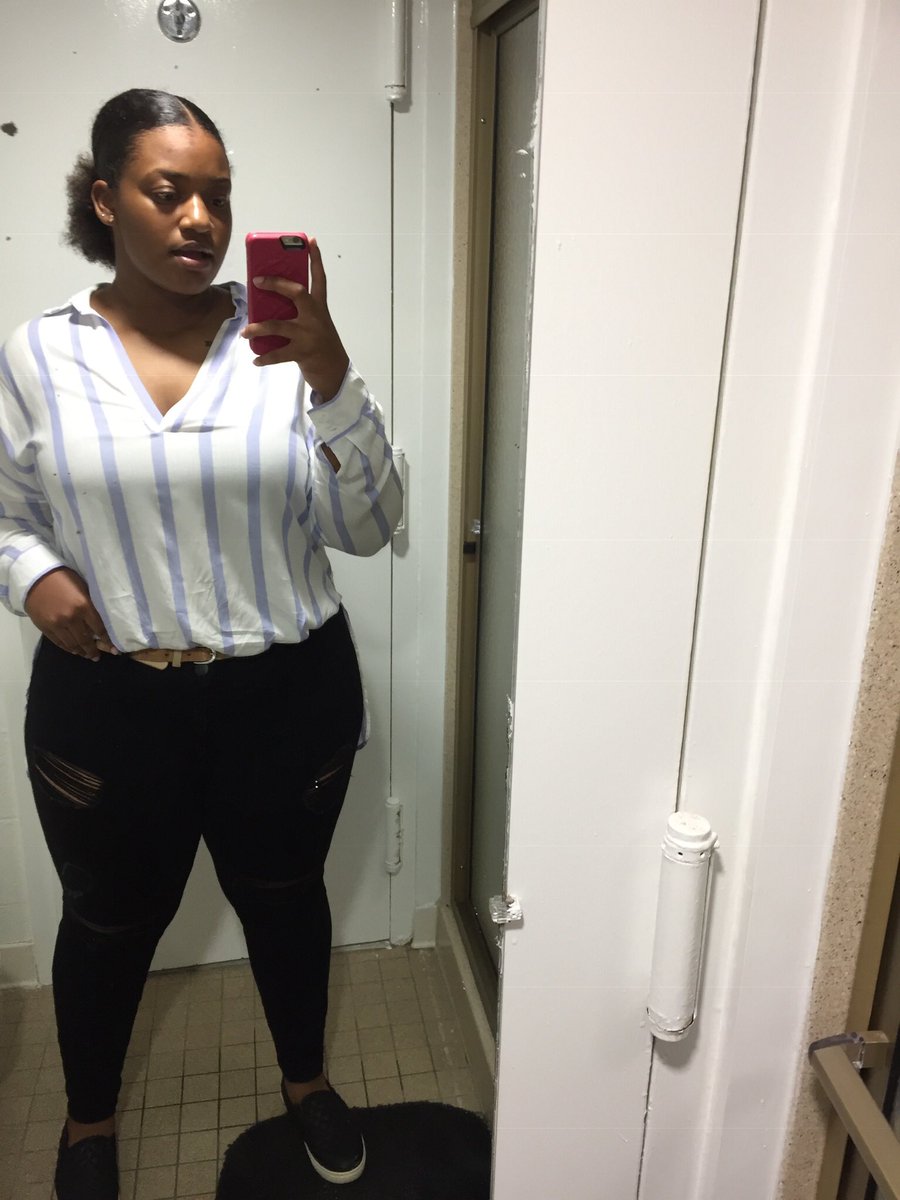 princessjayyyy's tweet photo. #HowHardDidPuberityHitMe pretty hard๐ https://t.co/XWqyMLpNUq