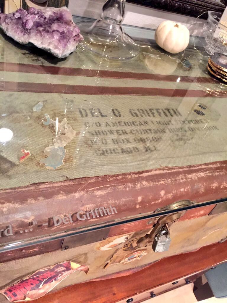 Chicago_History's tweet photo. John Candy's Daughter Jennifer, sent us these.  

It's the actual trunk/chest that was used by her Father in #PlanesTrainsAndAutomobiles! 

#ChicagoHistory 

@SteveMartinToGo @IncredibleCulk @MMFlint @MollyRingwald https://t.co/xI6uczC9sN