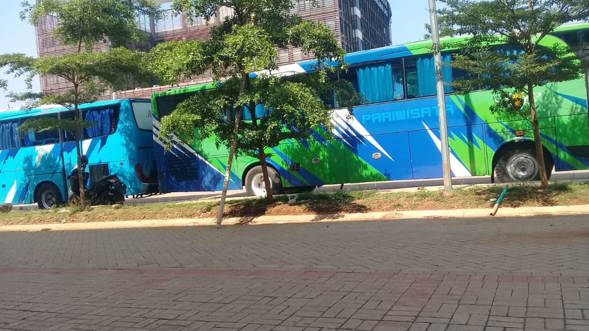 CjdwTrans's tweet photo. Mainnya ke kampus aja...biar sekolahnya pinter
Hehehe
Reservasi dan tanya2 detail
081295113312 wa/tlp
08569897394

#bus
#sewabus
#hargasewabus
#buspariwisata
#mubaroktrans
#cjdwtrans
#jakarta
#tangerang https://t.co/dwwO14hrIn