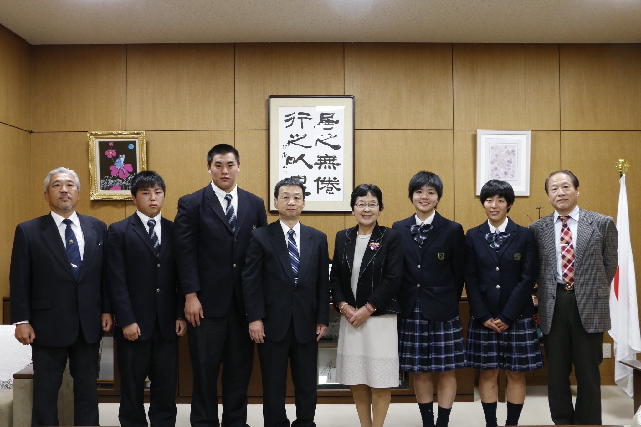 栃木市 國學院栃木高ラグビー部 女子バレー部 全国大会へ 國學院大學栃木高等学校ラグビー部と女子バレー部が県予選で優勝し それぞれ12月 1月に開催される全国大会への出場が決まりました これに伴い11月21日 水 出場報告のため市長を表敬