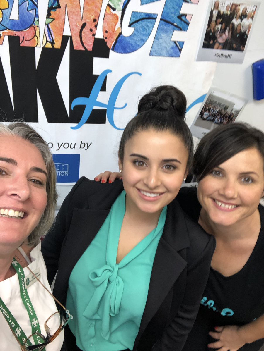 TechnologyEdScc's tweet photo. Thanks to Alexia  from @girlbossnz  for a great #ChangeMakeHer workshop. So much new learning for the girls in Y8 and Y9. #womenintech #inspire #thefutureisnow  @StCuthberts @MiddleStcc https://t.co/QCHrL6QCuX