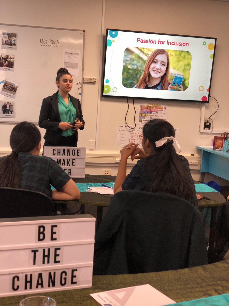 TechnologyEdScc's tweet photo. Thanks to Alexia  from @girlbossnz  for a great #ChangeMakeHer workshop. So much new learning for the girls in Y8 and Y9. #womenintech #inspire #thefutureisnow  @StCuthberts @MiddleStcc https://t.co/QCHrL6QCuX