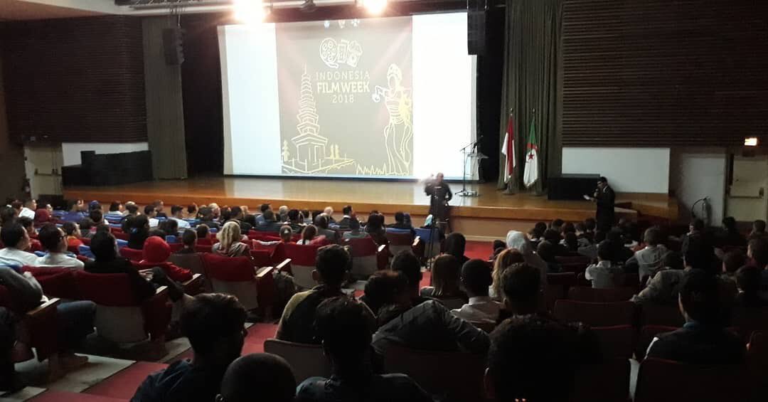 LiamdanLaila's tweet photo. Film Surau dan Silek di Indonesia Film Week 2018 di Aljazair, Afrika Utara. https://t.co/PrU47JBM6e