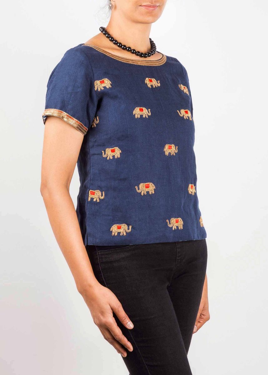 DesiCrafts's tweet photo. Hand embroidered zardosi top, made of #linen fabric. Buy here:  https://t.co/XxbIAthM0F
#thursday #ThursdayMotivation #DesiCrafts https://t.co/Zl6g13BLDl