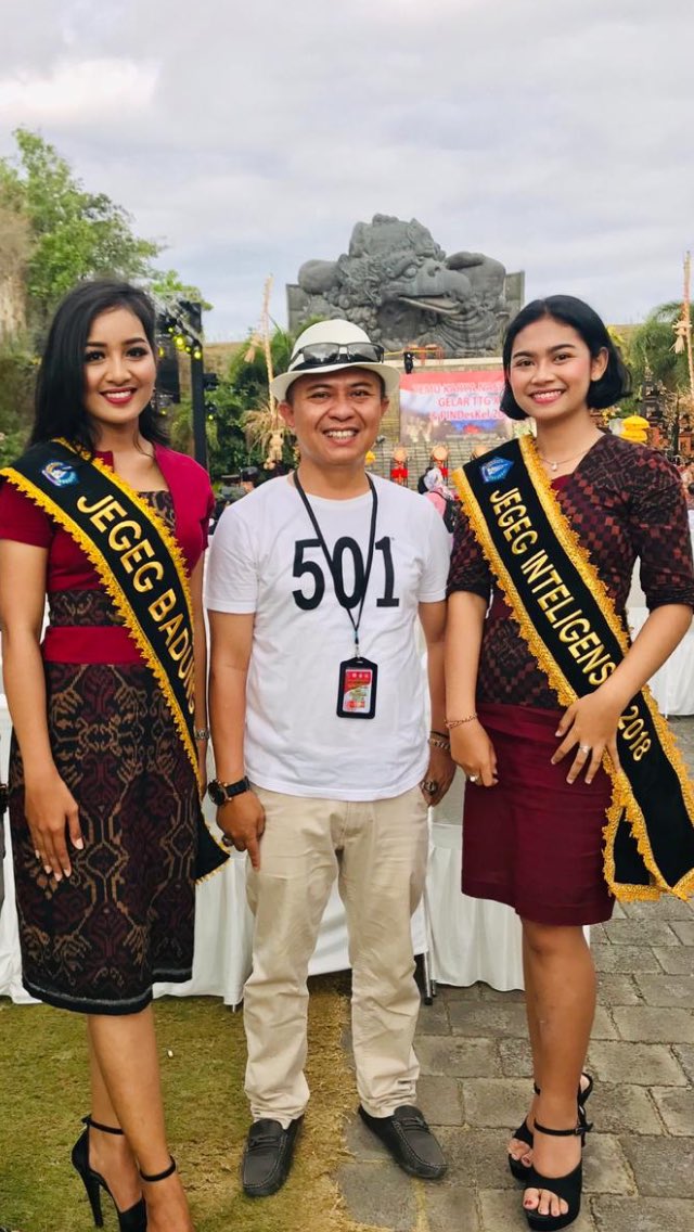 Tan_Rajo's tweet photo. Anak bangsa untuk Indonesia 
#JokowiMembangunDesa
#JokowiMembangunDesa
#JokowiMembangunDesa
#JokowiMembangunDesa
#JokowiMembangunDesa 
@Jokowi
@EkoSandjojo
@anwsanusi
@taufikmadjid71
@fachrilabalado
@pendampingdesa_
@kemendesa
@febbydtbangso
@UcokSyafrizal
@ms_feri https://t.co/iFJ2scksn7