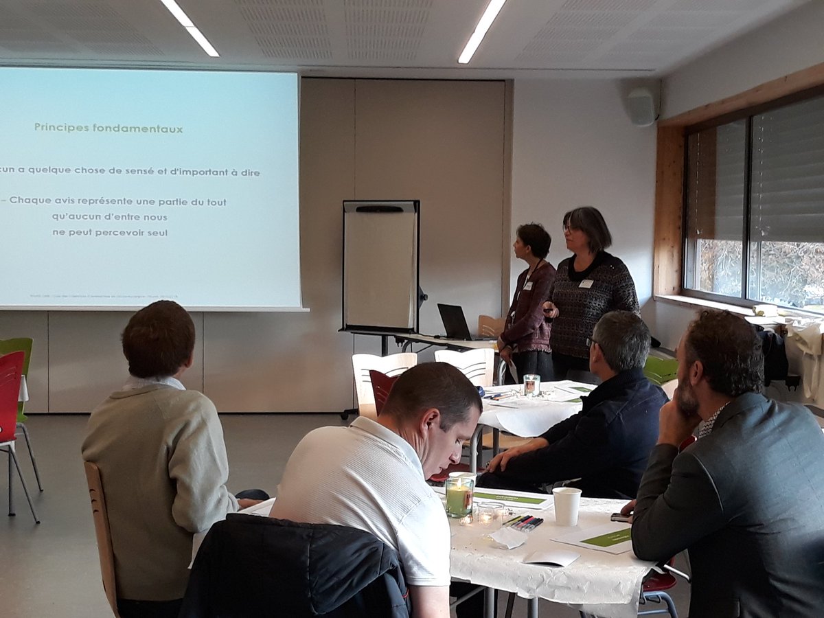 Échange de retours d expérience pour réussir ensemble une #transitionnumerique intégrant le #facteurhumain