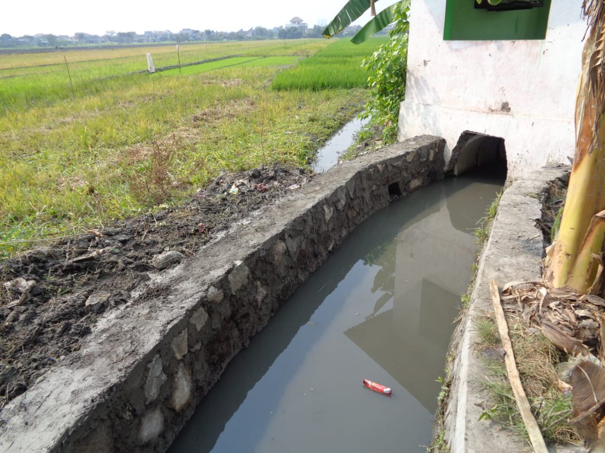RullyDianing's tweet photo. dana desa memperkuat berbagai sektor memperkuat infrastruktur desa dan mbuat desa membangun rencana pembanguna. sdr  #JokowiMembangunDesa 
#TPPJawaTimur 
#tppdeltasidoarjo 
@jokowi 
@EkoSandjojo 
@taufikmadjid71 
@fachrilabalado 
@DewantoAndry 
@P3MDSidoarjoKab https://t.co/P8dzn5fQ7G