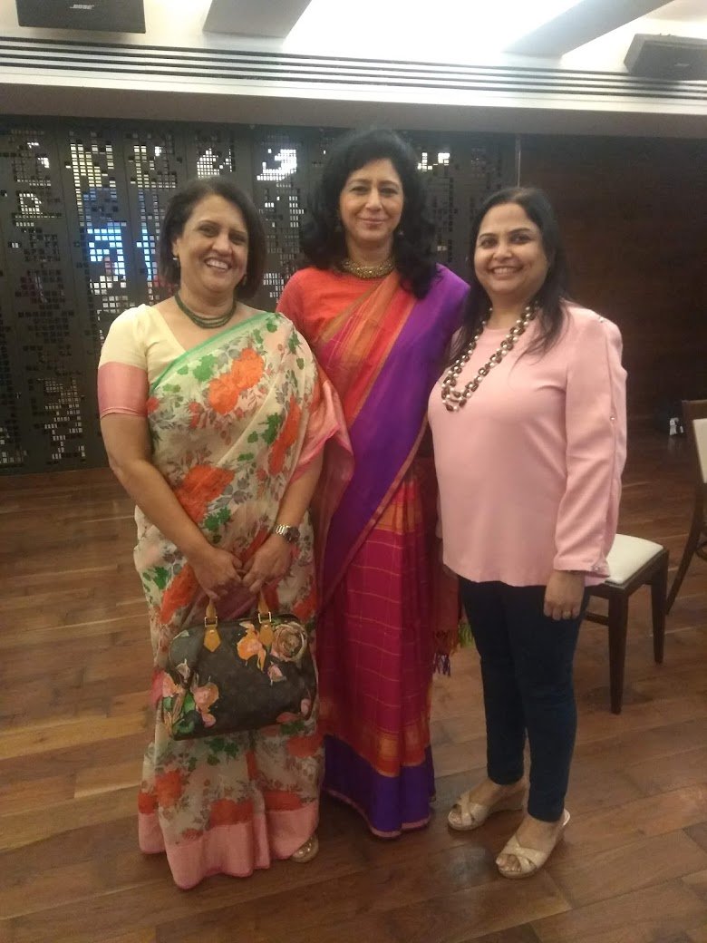 soniagolani's tweet photo. Thank you dear friends. It was wonderful to be with you: Monica Chaturvedi, Vineet Kaur, Ame Rungta, Arti Punjabi, Samira Rahimtoola, Aashish Kasad, Aazmeen Kasad, Sneha Visaria, Hansi Mehrotra, Urvashi Ashta
#OttersClub, #Bandra #Mumbai #CityBookLeaders #Inaugural #17thNov2018 https://t.co/BOJZxhhr90