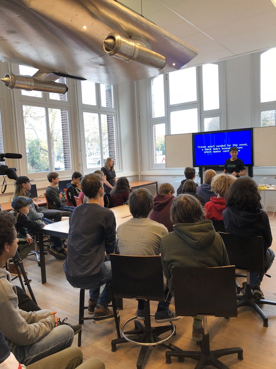 metiscoderclass's tweet image. Yesterday @TajyMany came to visit our #Coderclass. This supertalented 15 y/o inspired our pupils with his story about him helping (disabled) people with the cool things he builds with #MachineLearning and #IBMWatson. Thank you @IBMBenelux @WarnerJD for making this possible!