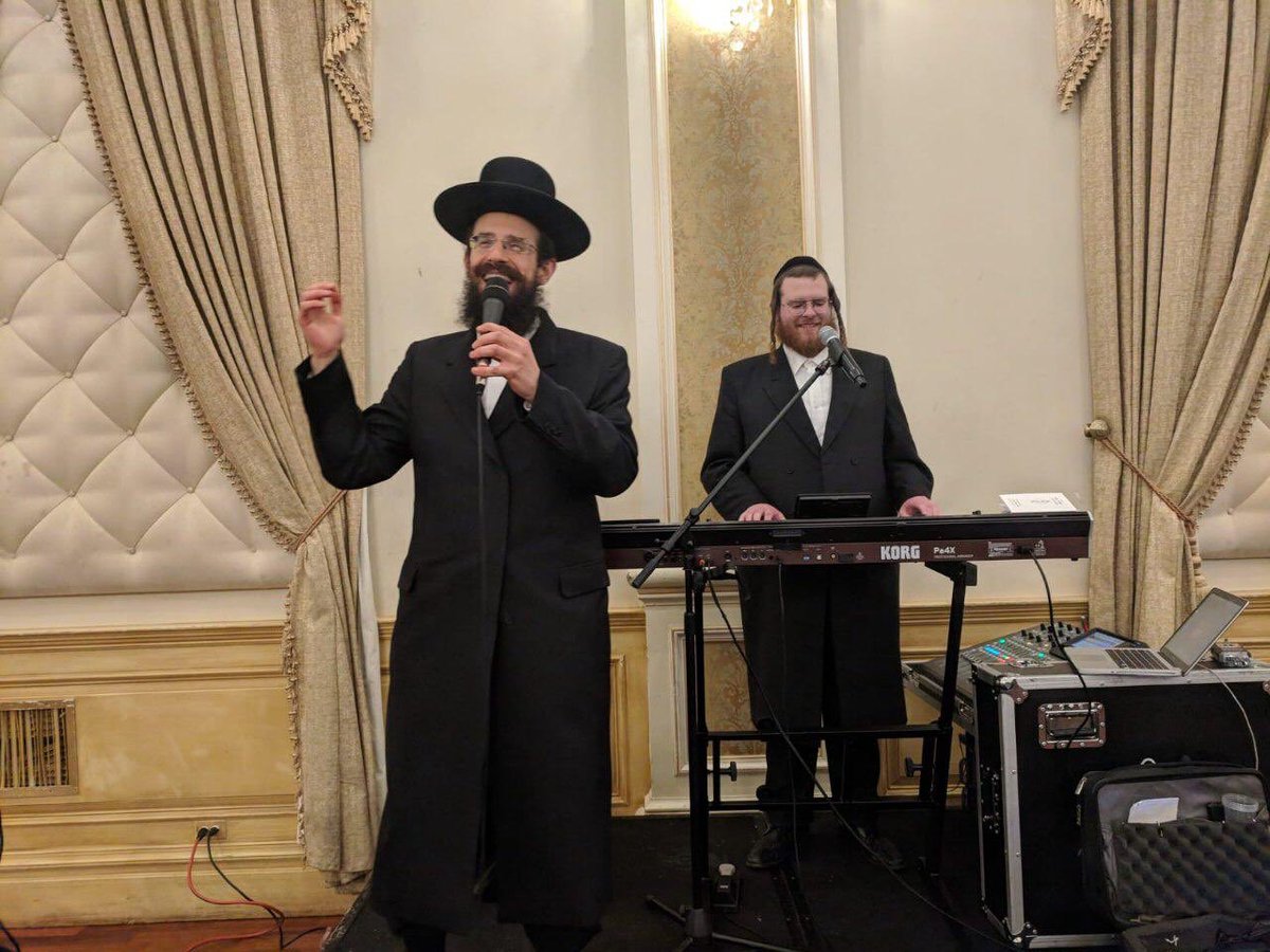 Jewish Music (@jewishmusichook) on Twitter photo What A night done in monsey tonight by the powerful <a href="/Ywerdyger/">Yisroel Werdyger</a> as lead with the great <a href="/bygrossmusic/">Boruch Yidy Gross</a> on keys What A night done in monsey tonight by the powerful <a href="/Ywerdyger/">Yisroel Werdyger</a> as lead with the great <a href="/bygrossmusic/">Boruch Yidy Gross</a> on keys