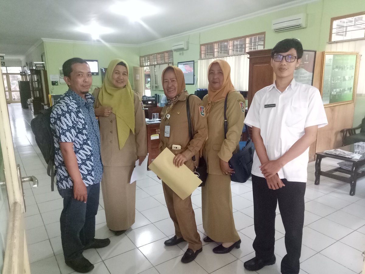 Abdussalam (@abdussalam_tbn) on Twitter photo Berkolabori untuk Bersinergi dlm Berdesa, Berdata dan BerSiPeDe
#JokowiMembangunDesa
#tppikecbancar
#tppikabtuban
<a href="/jokowi/">Joko Widodo</a>
<a href="/EkoSandjojo/">Eko P. Sandjojo</a>
<a href="/taufikmadjid71/">IG : taufik.madjid</a> @fachrilabalado <a href="/anwsanusi/">Anwar Sanusi</a> <a href="/DewantoAndry/">Andry dewanto Ahmad</a>
<a href="/Muhimmudin1/">MUHIMMUDIN</a>
<a href="/Hadi65487057/">Hadi</a>
<a href="/Win06444644/">@Win</a>
<a href="/EstySusilowati/">esty susilowati</a>
<a href="/Tulus73225567/">Tulus PLD Bancar</a> Berkolabori untuk Bersinergi dlm Berdesa, Berdata dan BerSiPeDe
#JokowiMembangunDesa
#tppikecbancar
#tppikabtuban
<a href="/jokowi/">Joko Widodo</a>
<a href="/EkoSandjojo/">Eko P. Sandjojo</a>
<a href="/taufikmadjid71/">IG : taufik.madjid</a> @fachrilabalado <a href="/anwsanusi/">Anwar Sanusi</a> <a href="/DewantoAndry/">Andry dewanto Ahmad</a>
<a href="/Muhimmudin1/">MUHIMMUDIN</a>
<a href="/Hadi65487057/">Hadi</a>
<a href="/Win06444644/">@Win</a>
<a href="/EstySusilowati/">esty susilowati</a>
<a href="/Tulus73225567/">Tulus PLD Bancar</a>