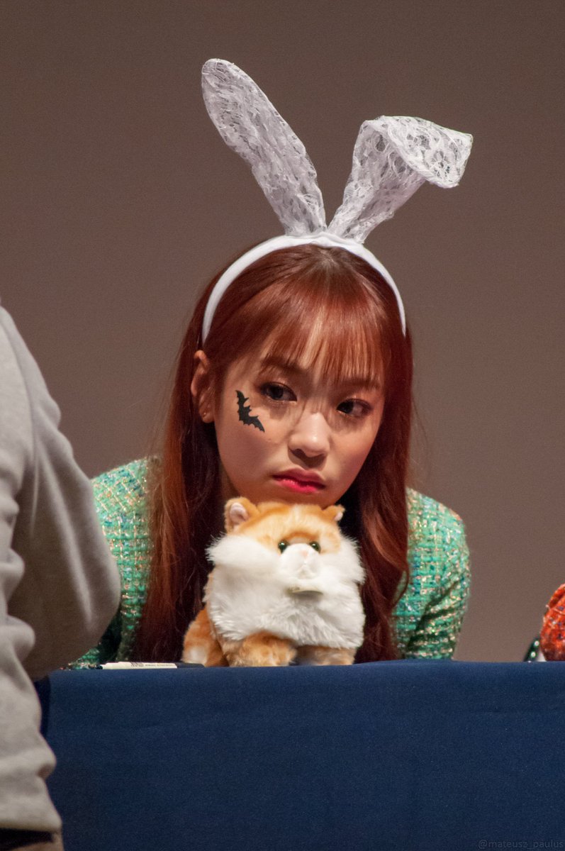mateusz_paulus's tweet photo. Rachel at Yongsan fansign 181027
레이첼 @용산 팬사인회 181027

#Rachel #APRIL  #레이첼 #에이프릴 @APRIL_DSPmedia https://t.co/15cyBKrSdC