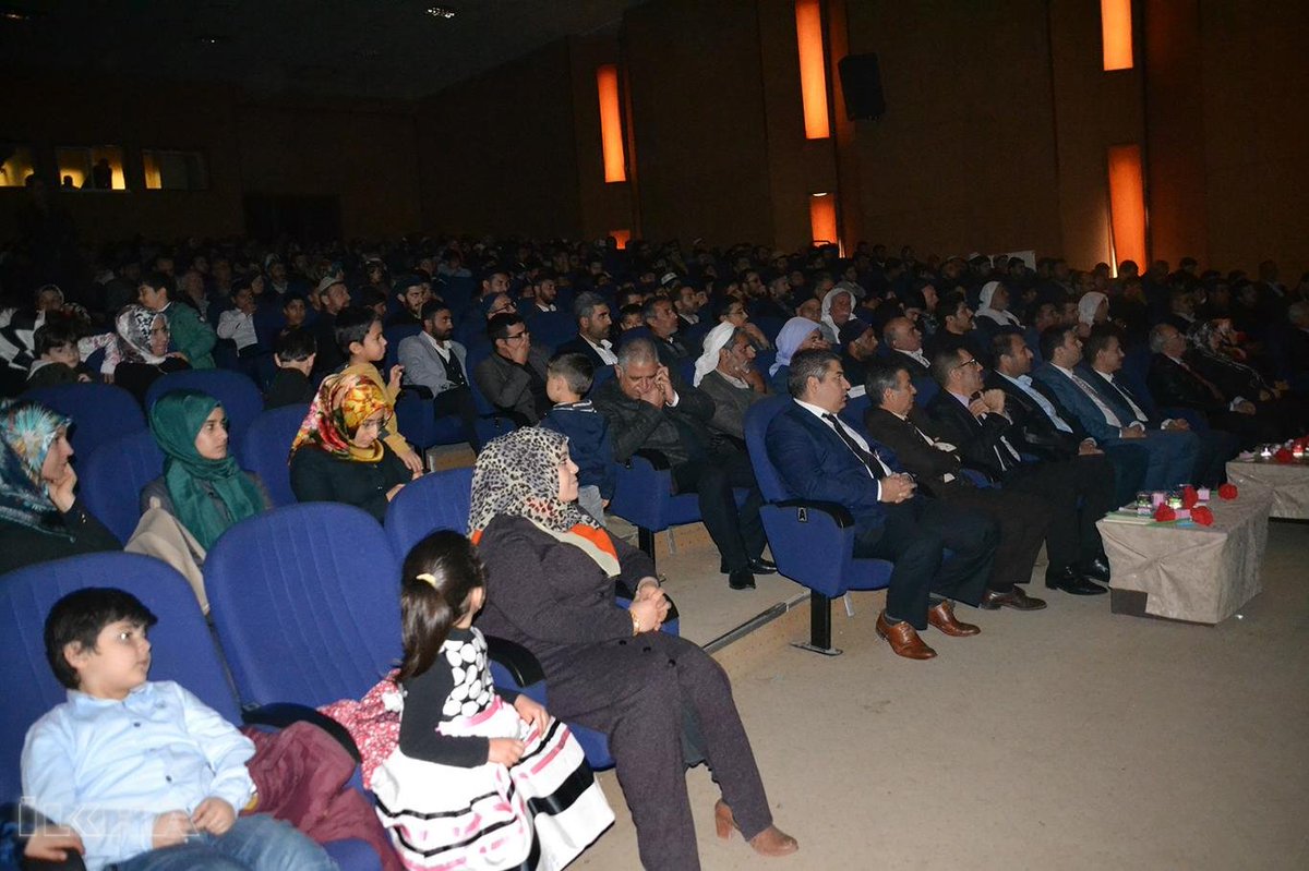 UrfaBasini_'s tweet photo. Viranşehir'de Mevlid-i Nebi etkinliği düzenlendi

Viranşehir İlçe Müftülüğü tarafından "Peygamberimiz ve Gençlik" temalı Mevlid-i Nebi etkinliği düzenlendi.

Haberin devamı: https://t.co/48MQaLS96N https://t.co/bAfEltGK42