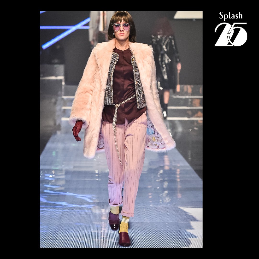 SplashFashions's tweet photo. نقدم لكم المجموعة الجديدة من عرض أزياء سبلاش ٢٥، تجدوها الأن في فروع سبلاش واونلاين. احصلوا عليها الأن #سبلاش_25
Straight from the Runway!💥 New collection, now available in store &amp; online. Get the look now 
#Splash25 #SplashNewIn https://t.co/VPjQut4iba