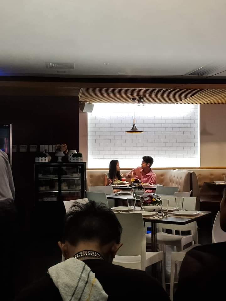 dannah_sheena's tweet photo. Nakita ko lang pinost ng friend ko s fb. Magdidate ang ZekShie!!!!! Gaanu ka close hah??Bat ganyan??

#PlayHouseSlipOfTheTongue
#PushAwardsDonKiss
@KissesDelavin__ @donnypangilinan https://t.co/4xCaudJ3f2