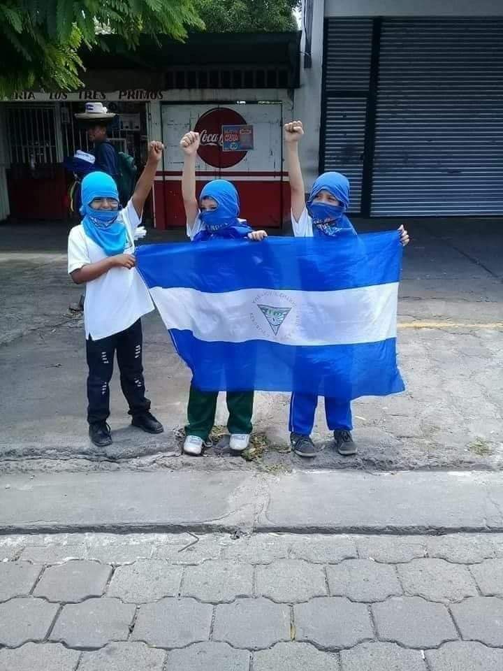 Danny84398628's tweet photo. #RepresionNI #Nicaragua #UnidosPorNicaragua #SOSNicaraguaGlobal 
#DerechoAInformar #GritoPorNicaragua #FuerzaNicaragua #EstadoTerrorista #VamosGanando
#SOSnicaragua 
#SoyPicoRojo 
#8Activado
#8Express #Masaya
#8YaViene #SOSLeon #SOSGranada #PresosPolíticos #OrtegaMurilloAsesinos https://t.co/sxmRxcjTVz