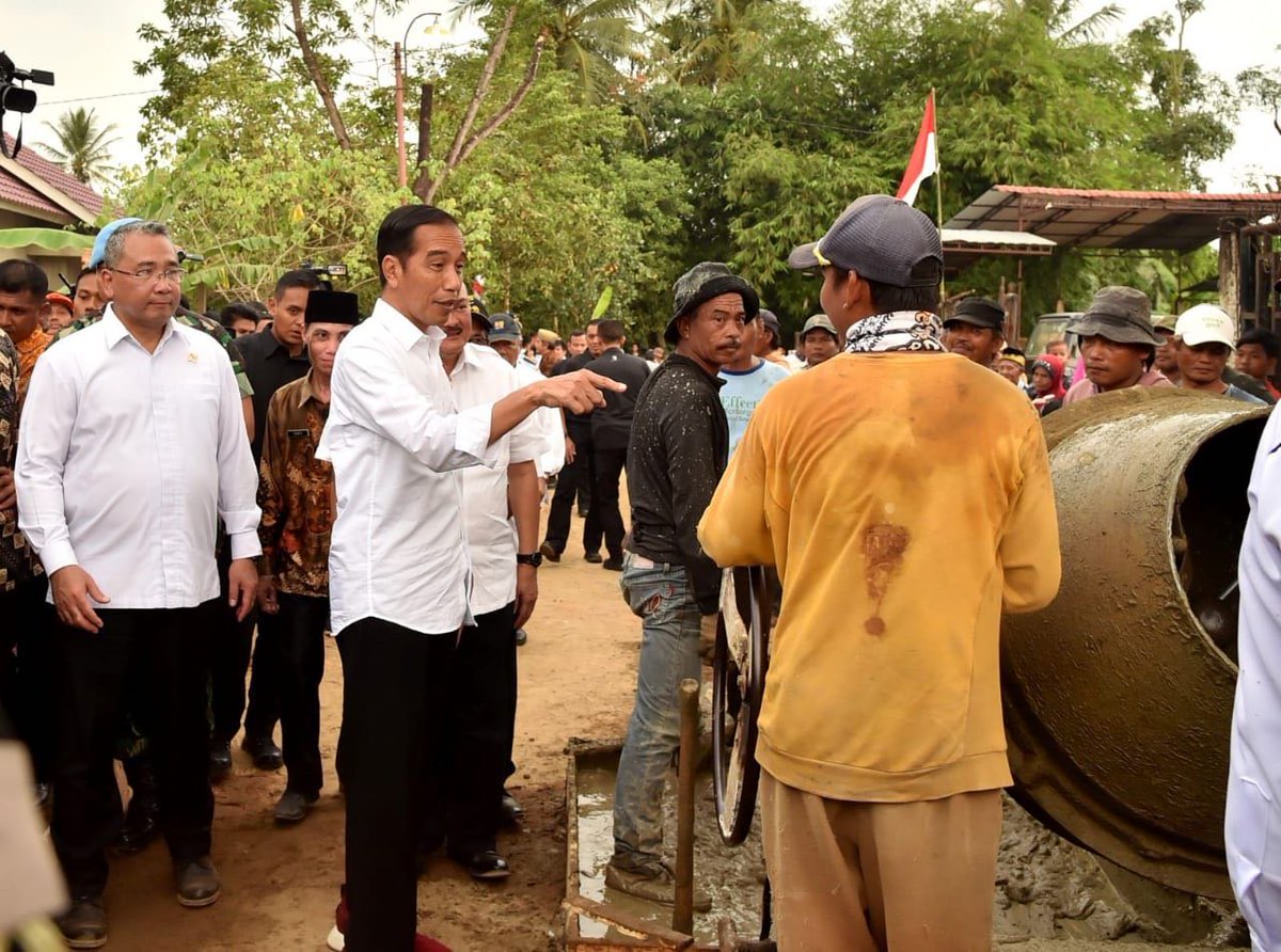 SirmanYanti's tweet photo. #JokowiMembangunDesa 
@jokowi 
@EkoSandjojo 
@anwsanusi 
@taufikmadjid71 
@fachrilabalado 
@brewokewako https://t.co/fKyaEkGg20