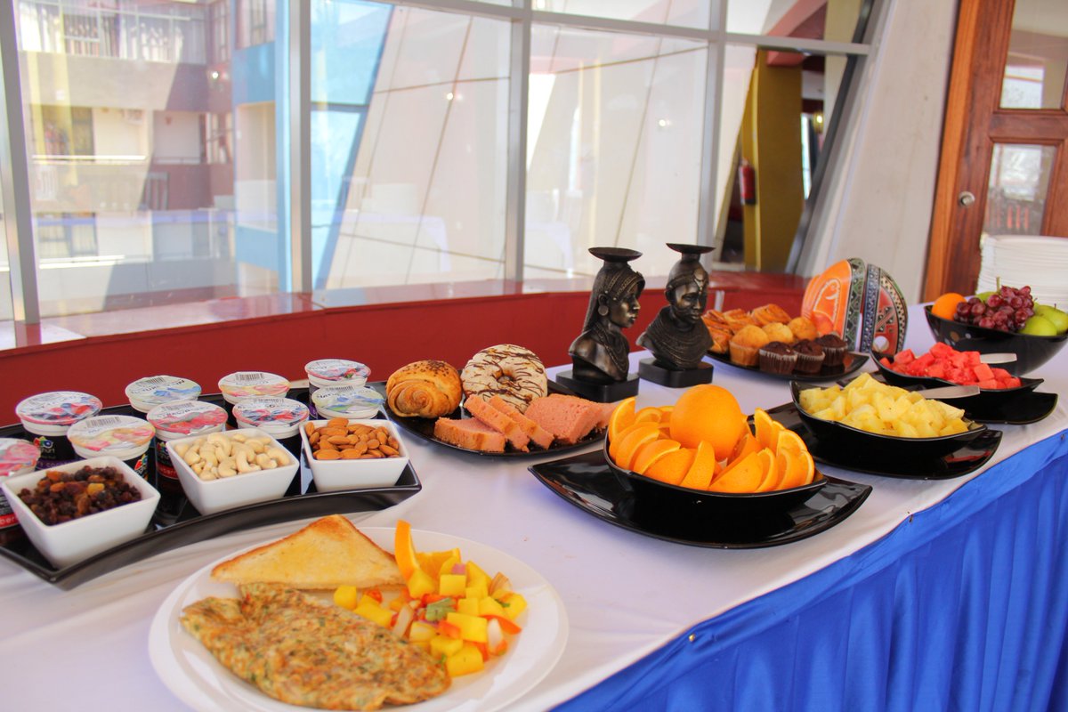 HotelEmeraldNBO's tweet photo. It`s still Breakfast..and it`s buffet just the way you like it..all you can eat for only 1000Ksh #breakfast #food #loveonaplate #buffet
#brekko #healthyfood #healthyeating #thanksgiving #love https://t.co/plRPY5Wo70