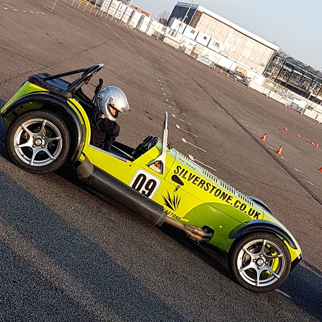 #ThrowbackThursday Blasting round in a <a href="/caterhamcars/">Caterham</a> thanks to <a href="/SilverstoneUK/">Silverstone</a> . Few clean runs and 1st on the leaderboard 🚗💨💣 #thefutureisRX
