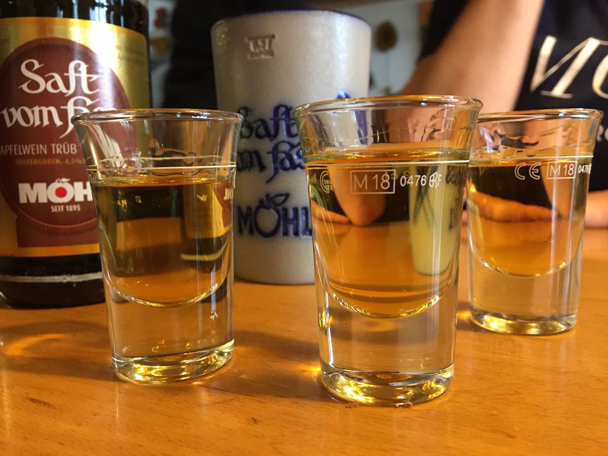 Wenn deine Freunde für ein Wochenende Beizer spielen, dann gehst du hin.

#Lanaberg #Sarganserland #Gonzen
<a href="/MySwitzerland_d/">Schweiz Tourismus</a> @SwissHeidiland