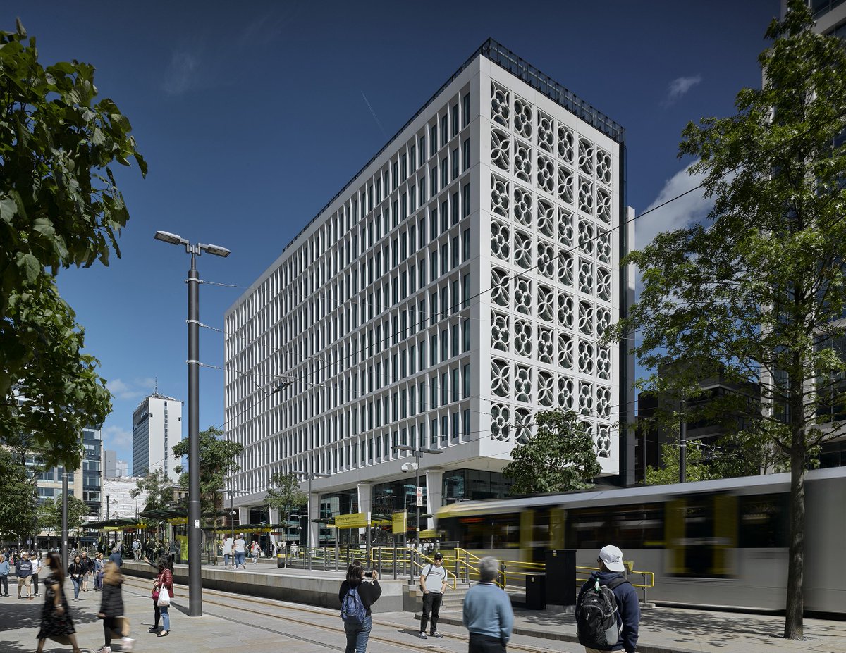 concretecentre's tweet photo. Huge congratulations to @AHMMArchitects for White Collar Factory, London @WCF_OldStYard &amp; to @SimpsonHaugh for Two St Peter's Square, Manchester @stpeterssquare2 – Highly Commended at The Concrete Society Awards 2018 last night! https://t.co/Pgvz63bn0i https://t.co/9LDlgScmya