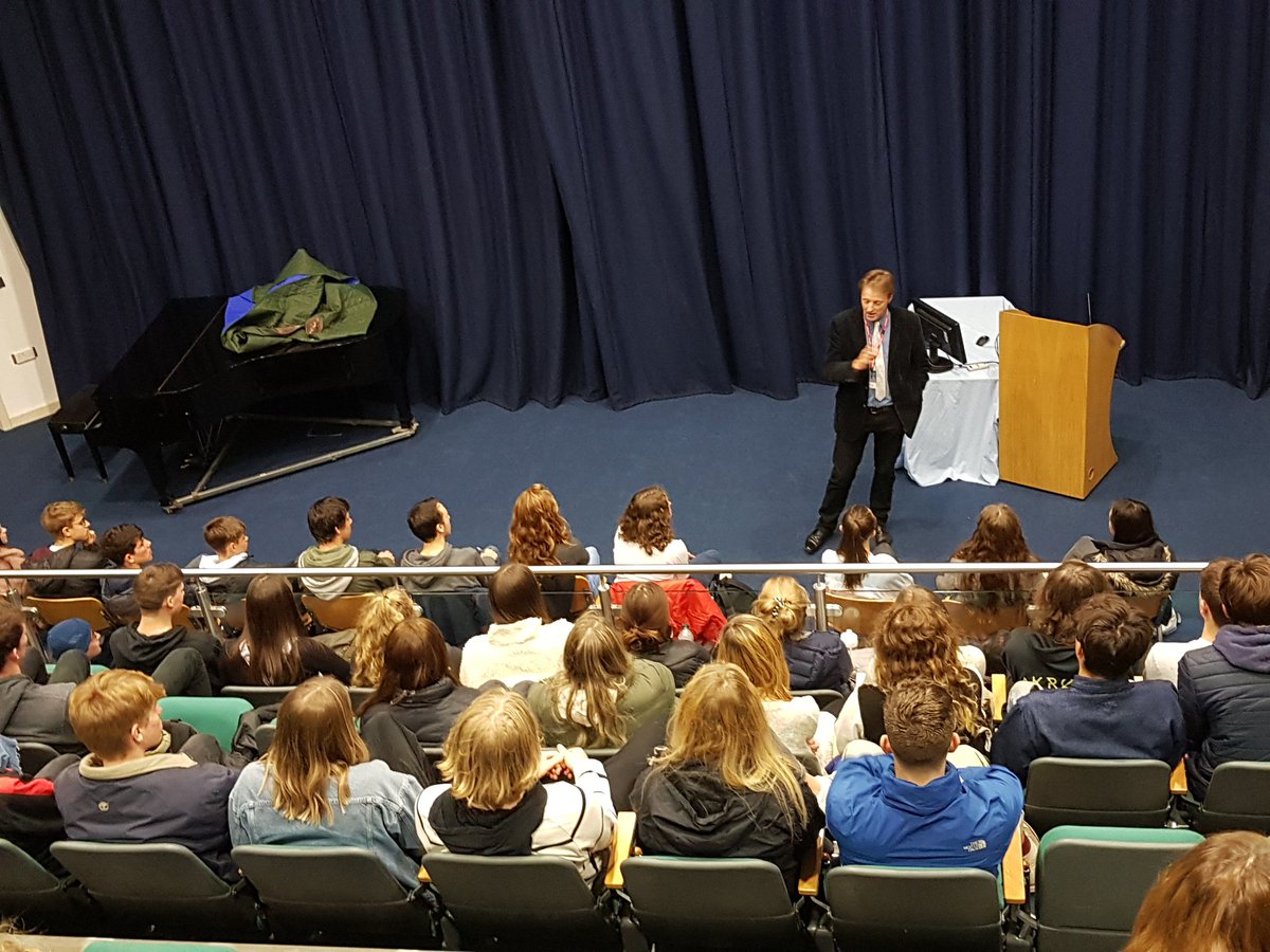Truro_Penwith's tweet image. After our lively debate on Brexit last week @DerekThomasUK is with us today answering more burning questions that the students have. #wellinformed #makeyourownmindup