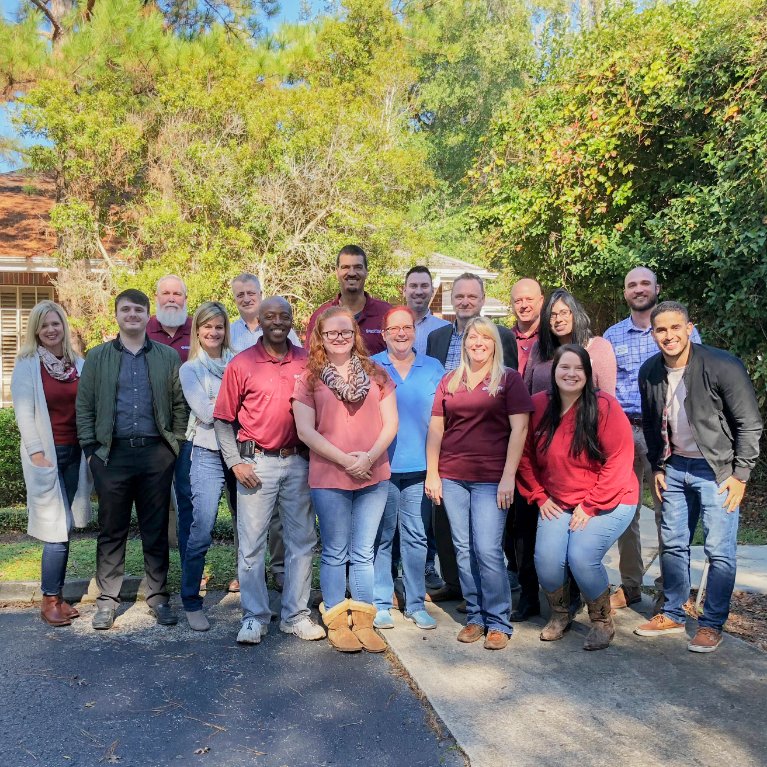 BosshardtPM's tweet photo. 🍂 HAPPY THANKSGIVING from our family to yours! 🍂 #happythanksgiving #gobblegobble#turkeyday #thankful #bosshardtlife # https://t.co/DxTPLlDOn6