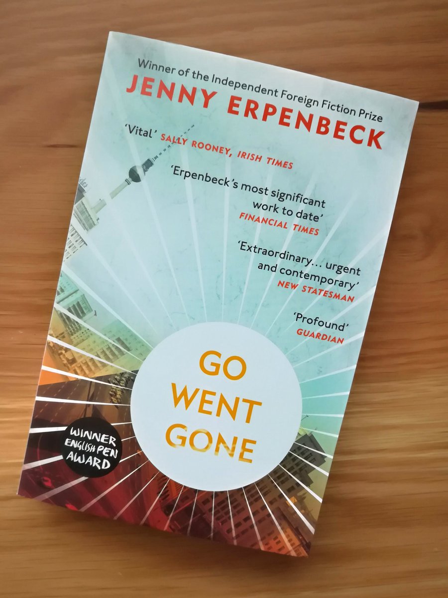 'What can a picture like this that's lost its story tell us?' Gripped by the first pages of a book that's been on my list for months: GO WENT GONE by Jenny Erpenbeck, tr. @translationista for @PortobelloBooks #TranslationThurs #womenintranslation #readwomen #germanlitmonth