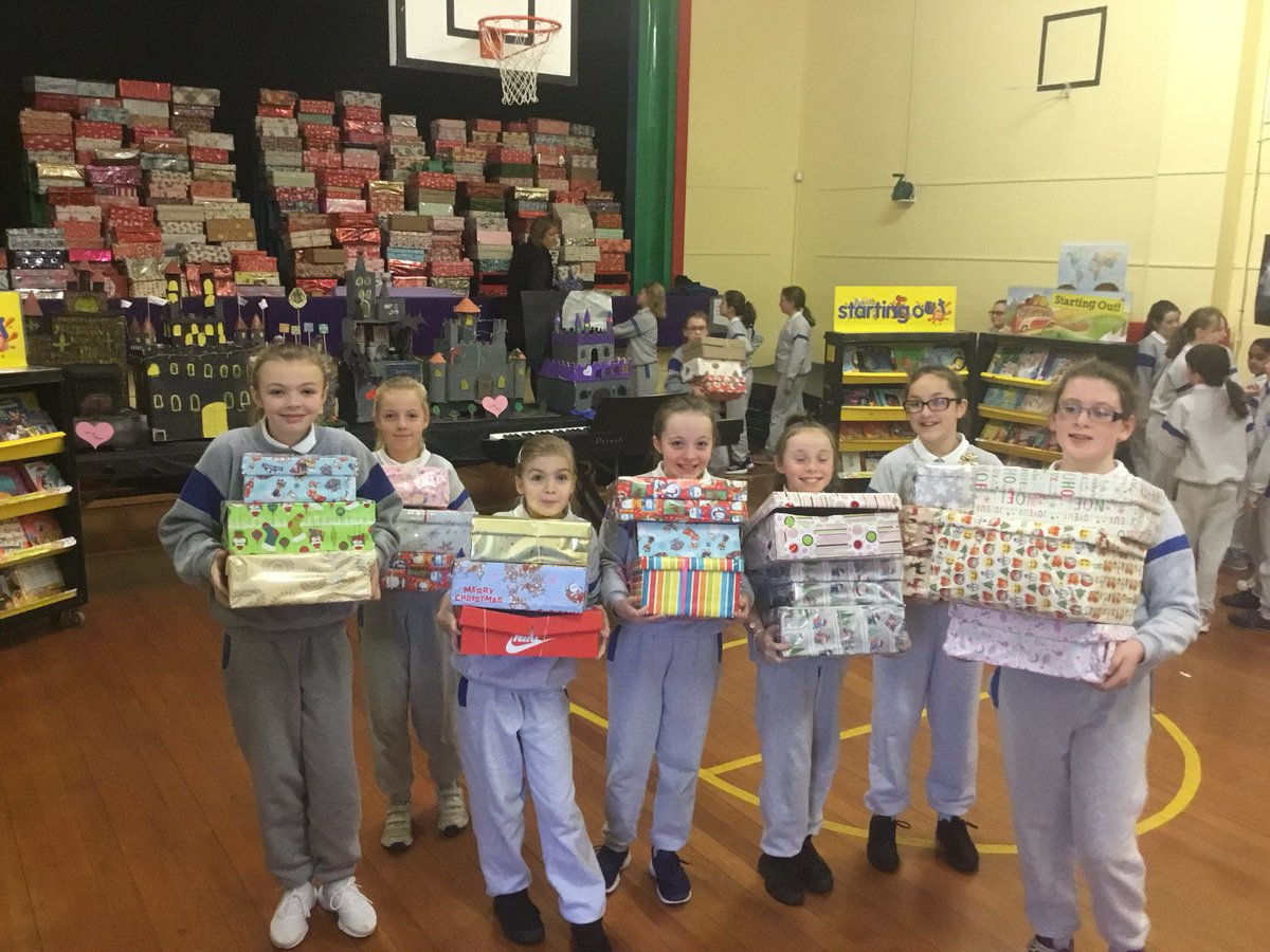 BrigidsGns's tweet photo. Shoebox collection today @TeamHopeIreland 290boxes in total, well done to all 👏 https://t.co/vNH4jsVkww