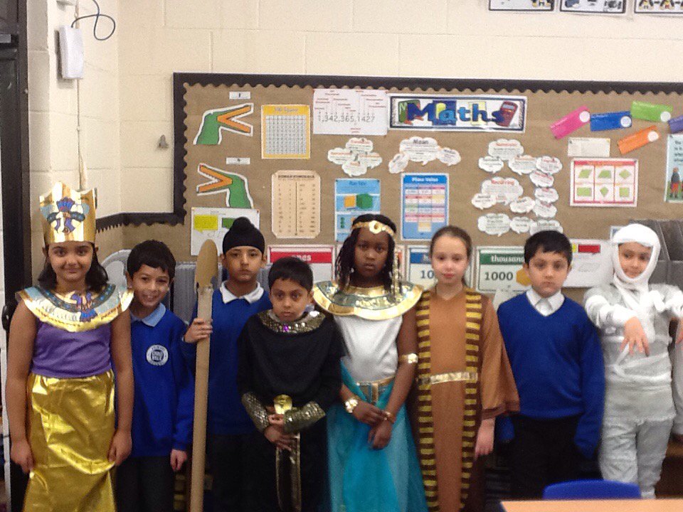 chadvaleprimary's tweet photo. #4vale Egyptian day https://t.co/lDJaWuaVgR