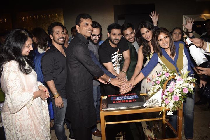 __Bollywood's tweet photo. https://t.co/qStP7ESskn https://t.co/GyfyuTRxH6
