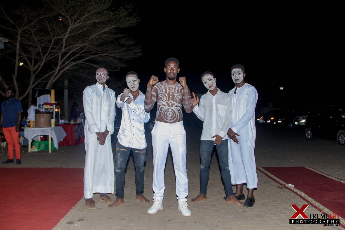 LaudDePoet's tweet photo. Spokenword performance with my choreographers.
Plus my two soldiers... They got me like that kΙkΙ.
#spokenword #poetry #Ghana #Tema #Kweku #UK #Africa #WestAfrica #PIA #Verbalink #Nigeria #Kenya # https://t.co/KNvChhtdPi