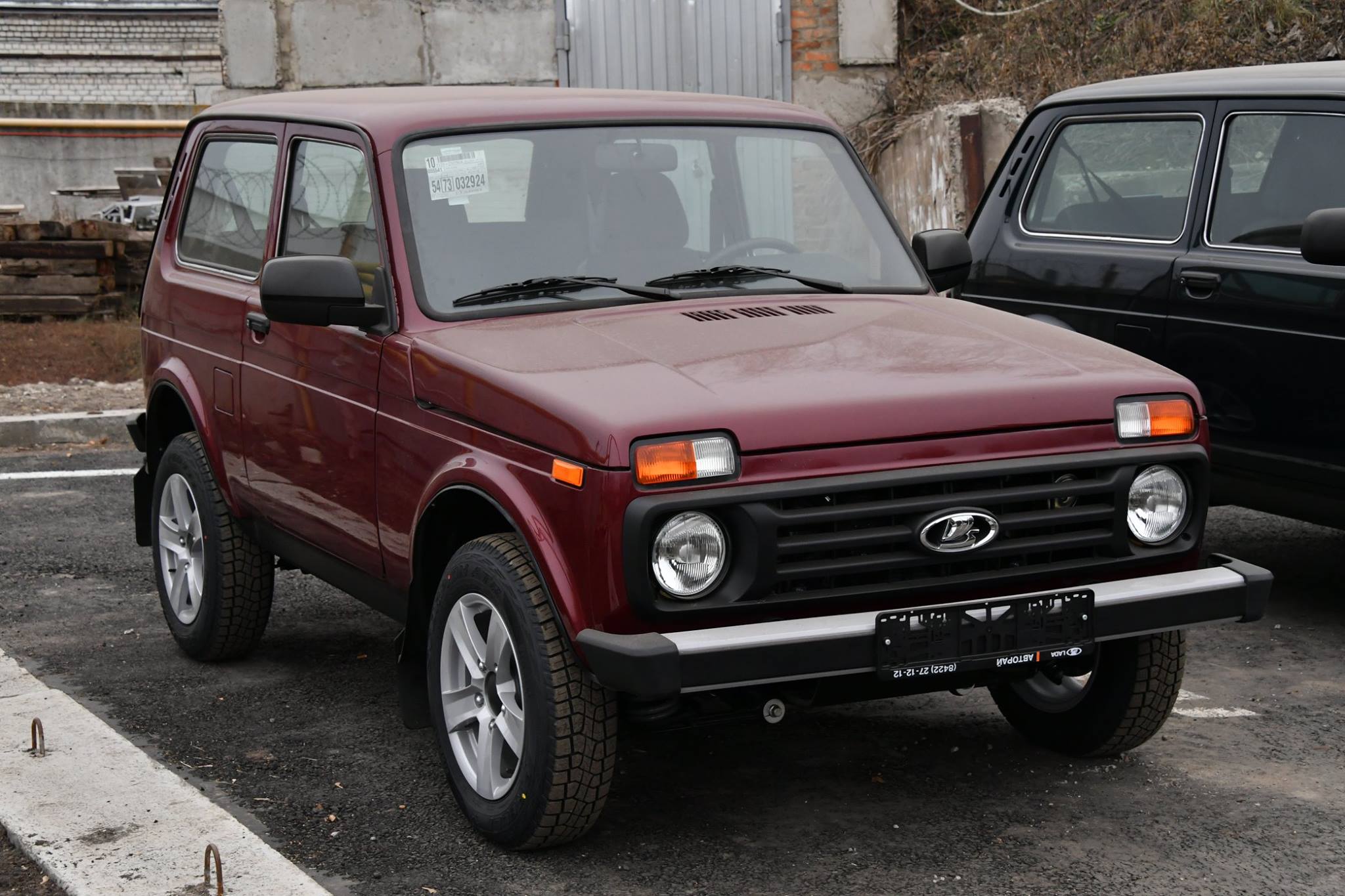 ルパルナス Lada Niva ラーダニーヴァ 19年モデル 新車 新価格 発表 3ドアベースグレード諸費用オールイン乗り出し価格280万円 ワズハンター 4駆 ワズ Uaz ラーダ 4wd クロカン ロシア車 Suv ラーダニーバ ジムニー Ladaniva Lada ルパルナス Lada Niva ラーダニーヴァ 19年モデル 新車 新価格 発表 3ドアベースグレード諸費用オールイン乗り出し価格280万円 ワズハンター 4駆 ワズ Uaz ラーダ 4wd クロカン ロシア車 Suv ラーダニーバ ジムニー Ladaniva Lada