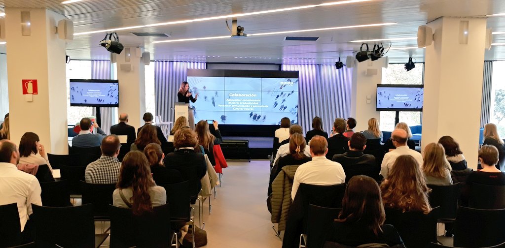 ricohspain's tweet photo. Marta Cussó, responsable de Comunicación Interna de @ricohspain: "La Red Social Corporativa nos ha permitido conectar talento, romper silos, impulsar la colaboración intergeneracional, #babyboomers y #millenials".
Clientes y empleados conectados por @incipy
#IncipyDigitalDay https://t.co/ZO2KxRphzI