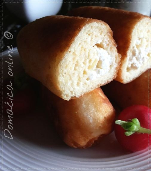 booksandcook's tweet photo. https://t.co/kfdgQWVpLM
Punjene piroške - Pirozhki or Piroshki 🥟🥟🥟
#feta #krompir #pekara #piroške #peciva #cheese #bakery #pastry #recepti #recipes #homemadefood #foodbloggers #homecooking #easytomake #рецепты #tasty #foodphoto #yummy #beograd #brunch #breakfast #doručak https://t.co/kacKS1Mda2