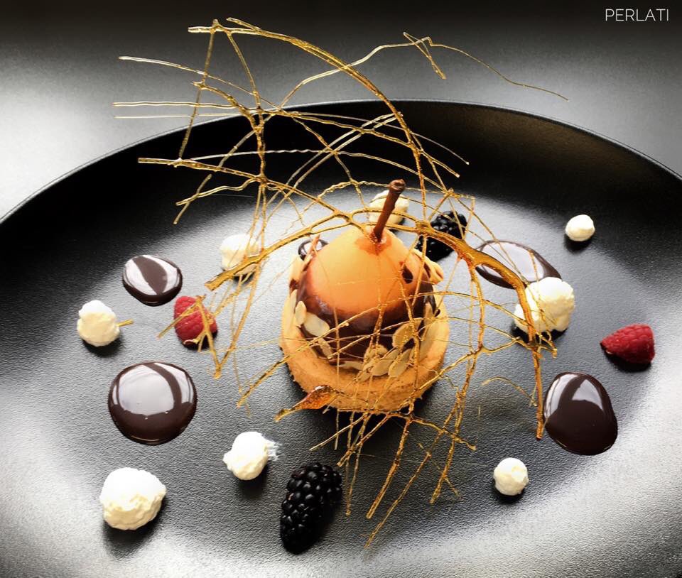 Toanerestaurant's tweet photo. Poire Belle-Helene façon #Toane...🖤
Bon Jeudi à tous ! #restaurant #Lyon #dessert #Grezieu #gastronomie #poireBelleHelene #gourmet https://t.co/gDwypIomBJ