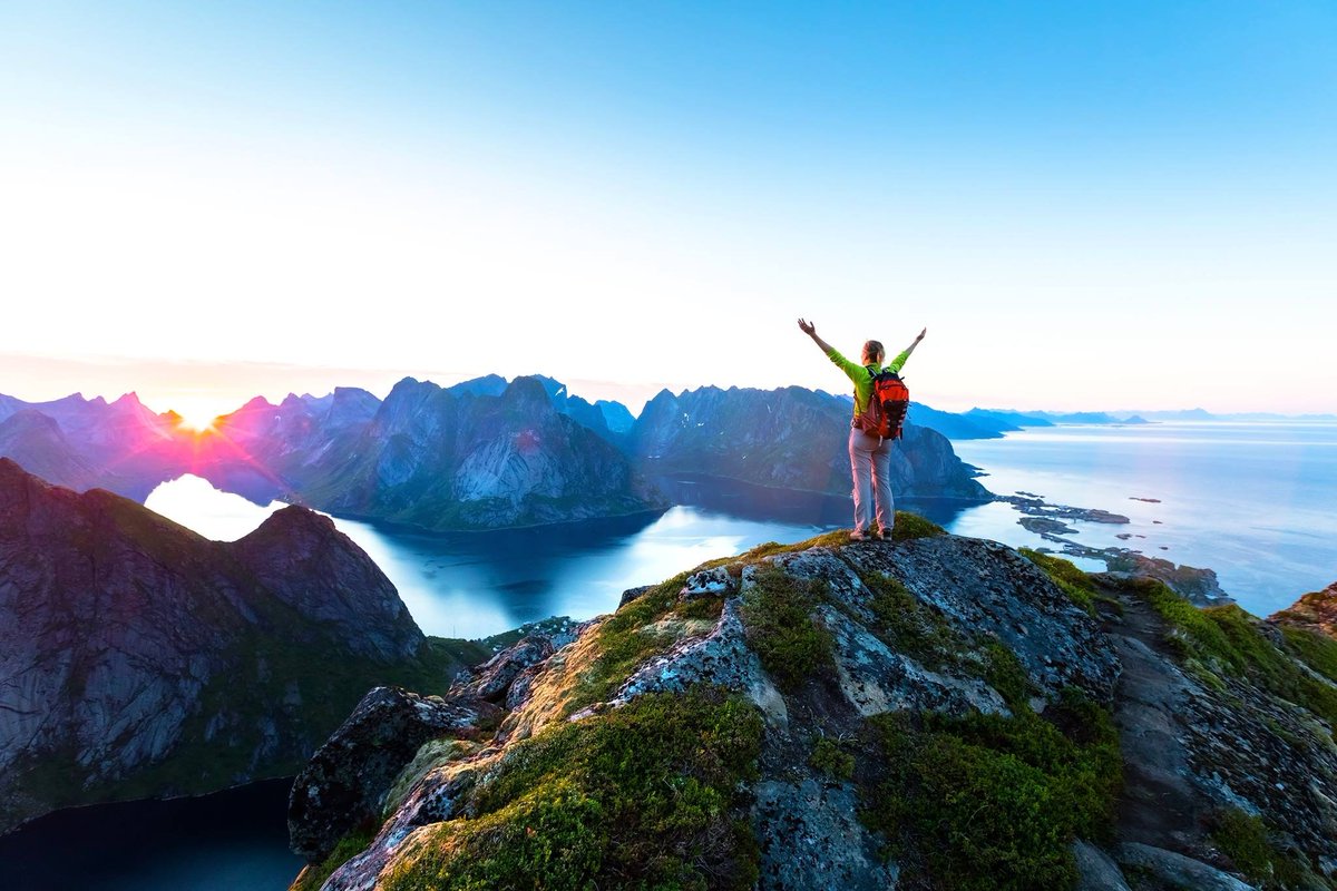 Envie de vous ressourcer au grand air ? 🌿 Ça tombe bien, les 35 pays desservis par #Interrail ne manquent pas de lieux à couper le souffle ! #InterrailExperience