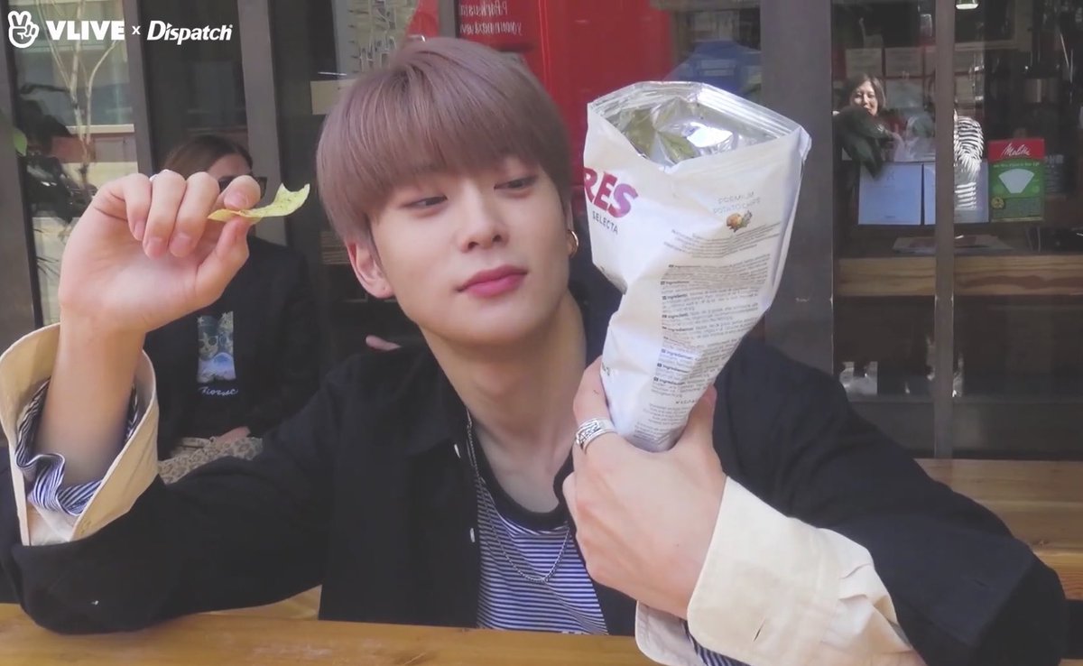 จึยจี tweet media