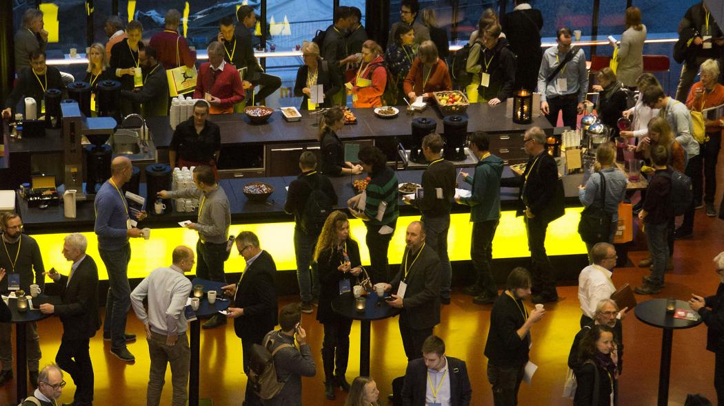 Svenska Solelmässan i Uppsala där <a href="/STUNSEnergi/">STUNS Energi </a> är en av arrangörerna lockar rekordpublik! #solelmässan #energiteknik bit.ly/2S6BVHf