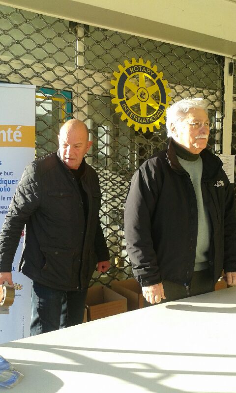 RotaryPalaiseau's tweet photo. 30 novembre/1er décembre : collecte nationale #BanqueAlimentaire. Plus de 600 clubs Rotary impliqués. #RotaryPalaiseau participe chaque année à l'action. Retrouvez-nous le 1er décembre devant l'entrée du supermarché Auchan à Massy, place de l'Europe. #peopleofaction https://t.co/OmlagyPEIj